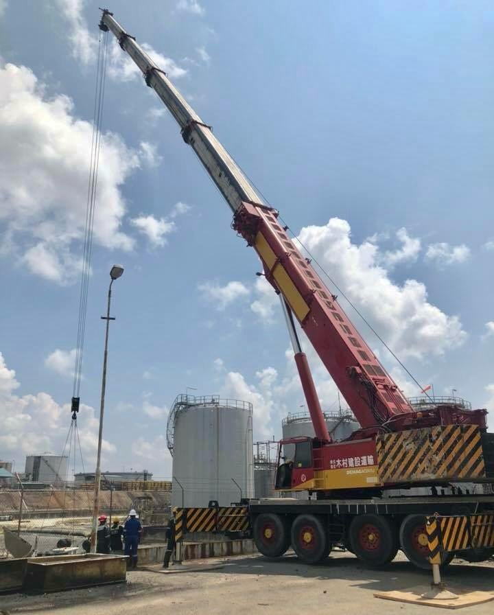 Job Supply Crane 45 Ton & Rental of Generator 220kva for MV Sentosa Trader Shipping Container